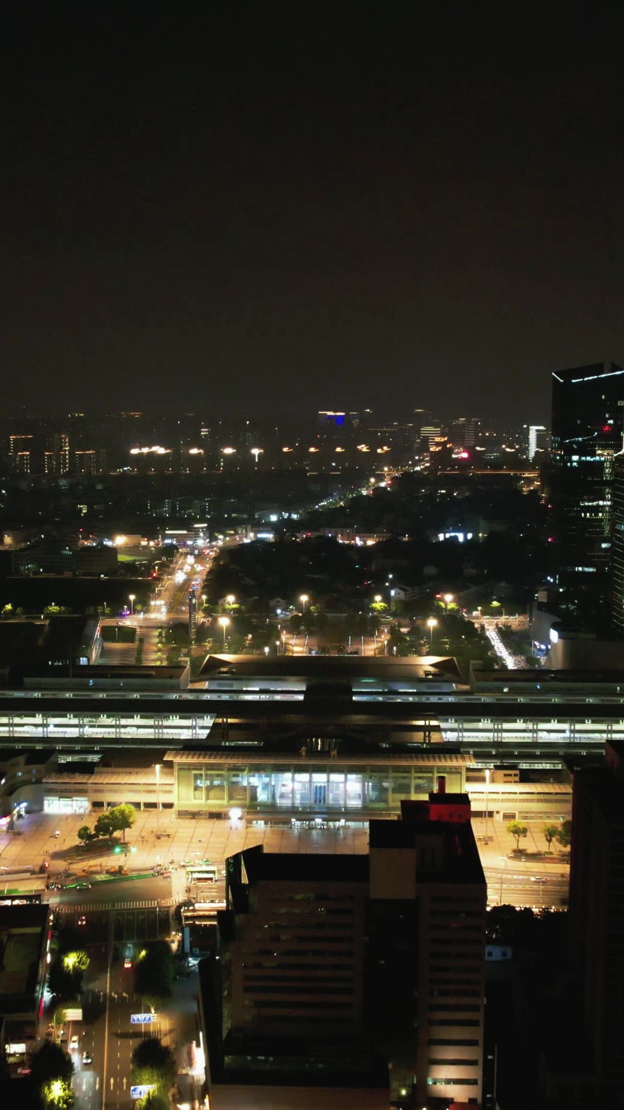 江苏常州城市夜景灯光竖屏航拍 
