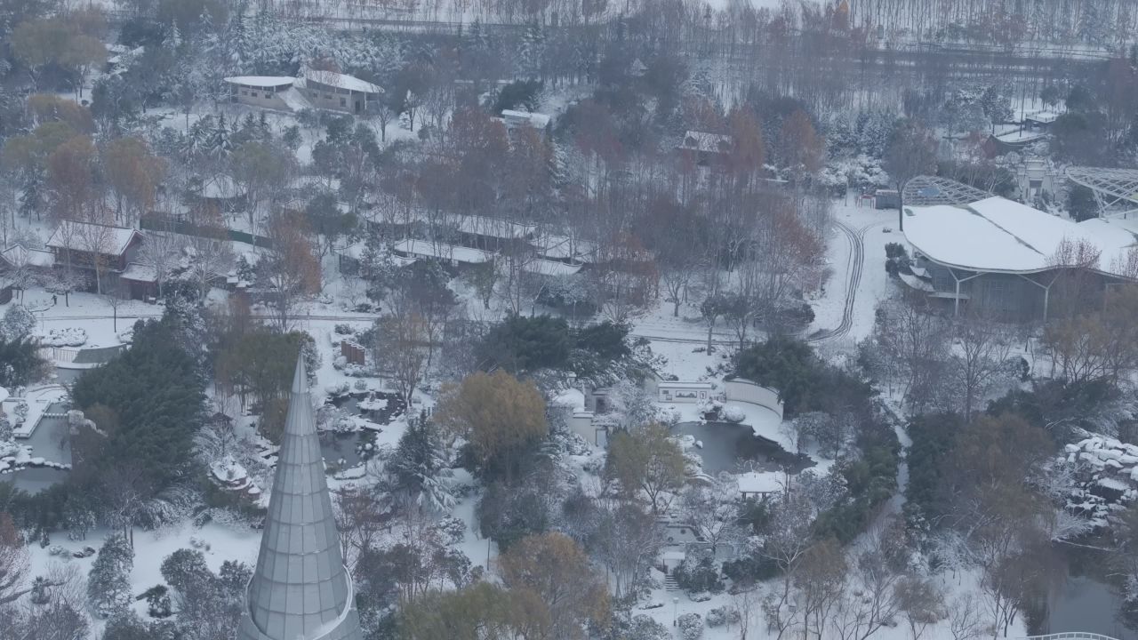 航拍公园雪景 7