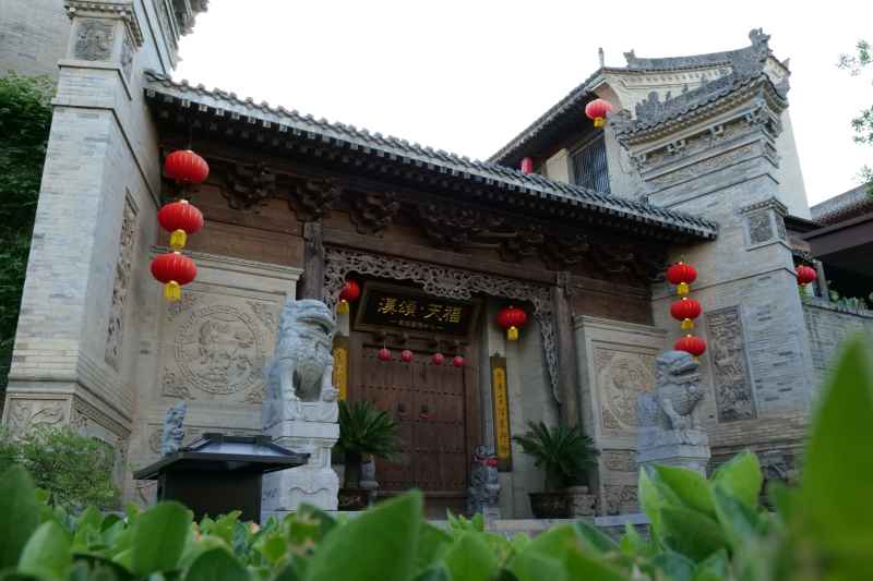 兴汉胜境