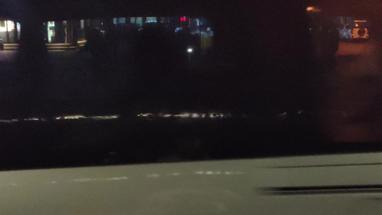 路口街头手机拍摄