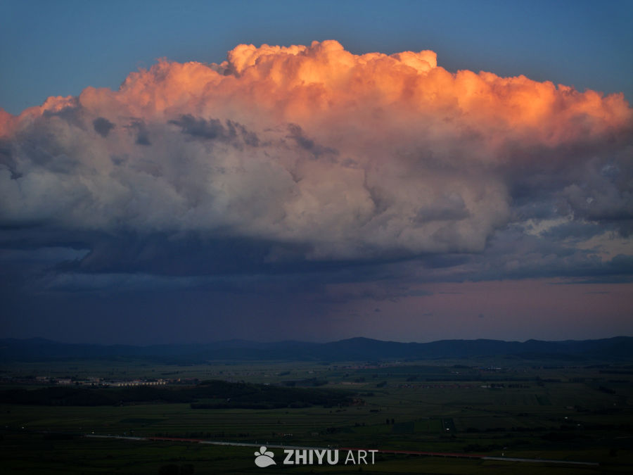 橙云漫卷 暮空的色彩狂想
