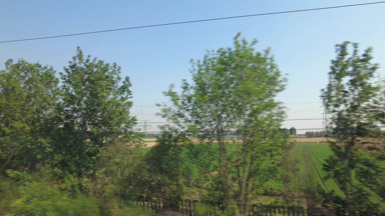沿途火车窗外风景旅途风光