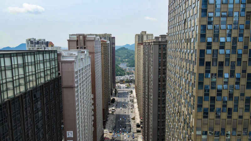贵阳花果园密集高楼建筑航拍  