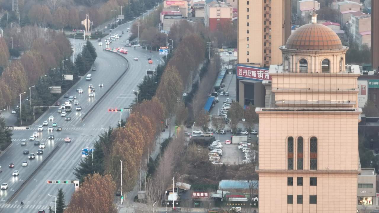 城市繁忙交通