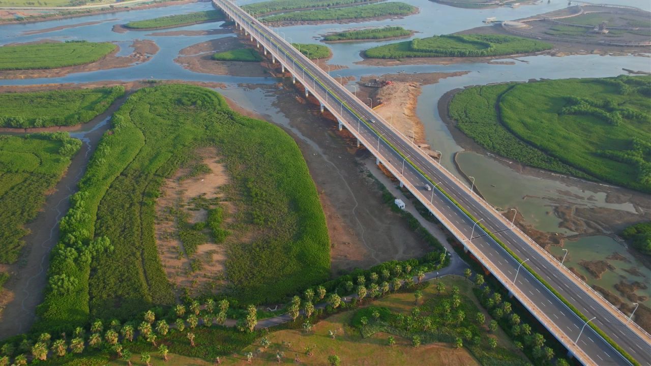 厦门航拍下潭尾湿地公园