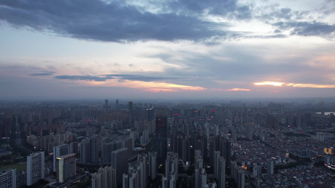 江西赣州城市晚霞夕阳西下夜幕降临航拍 