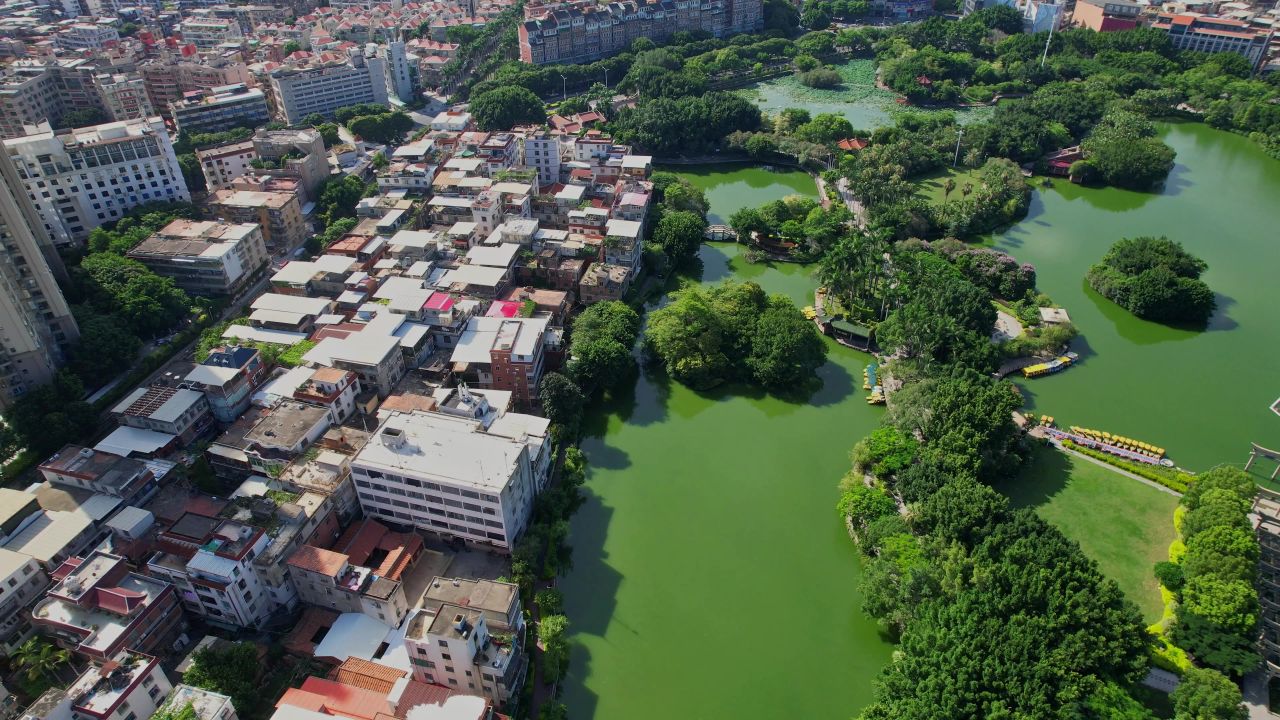 航拍泉州东湖公园