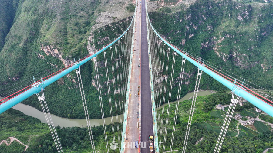 贵州花江峡谷大桥建设 2