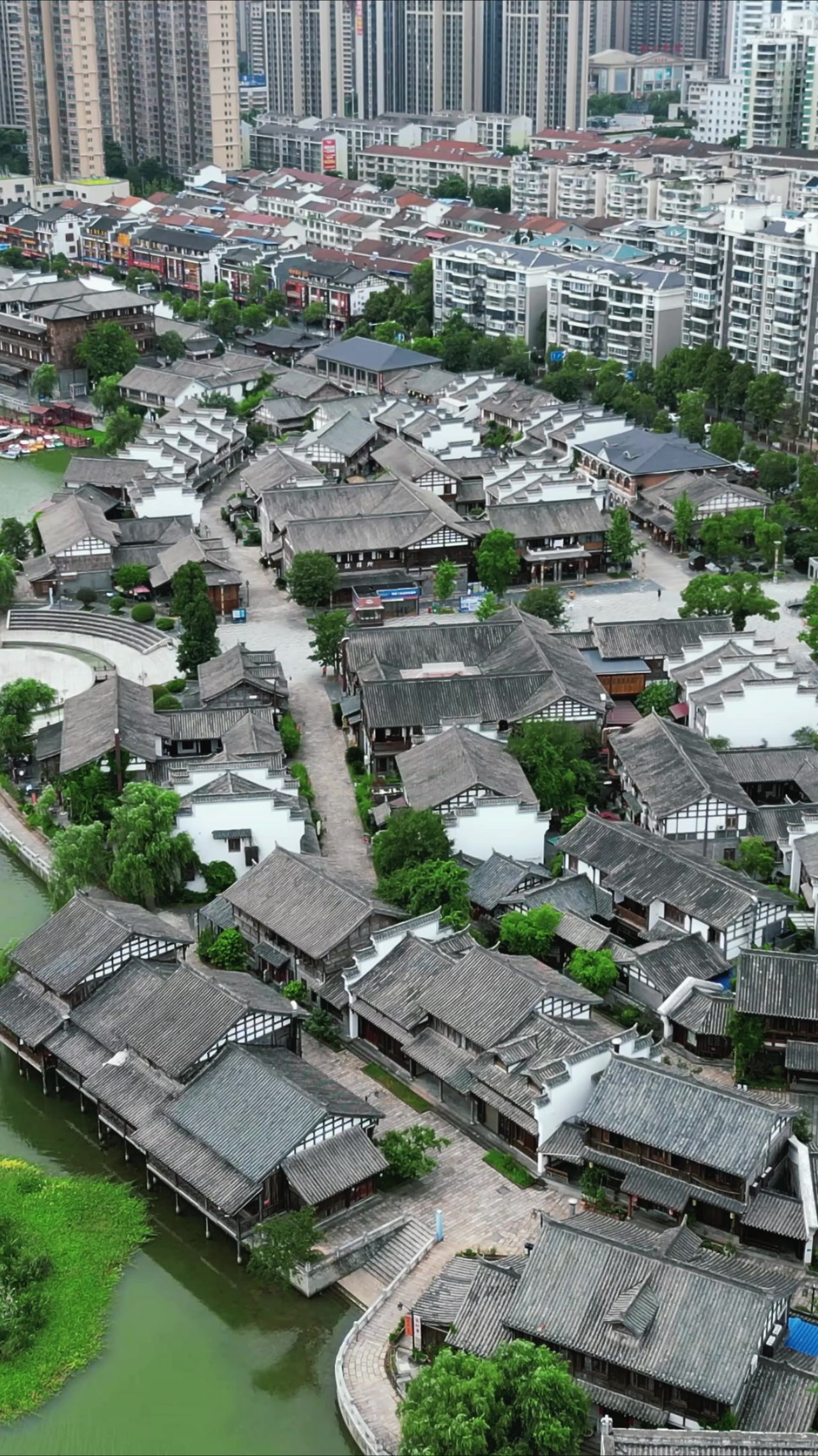湖北襄阳城市风光竖屏航拍