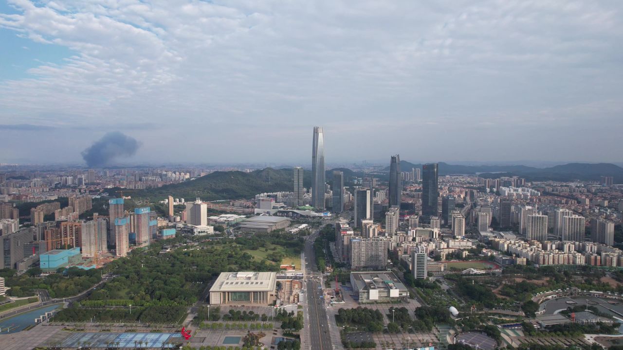 广东东莞城市CBD鸿福路高楼航拍 