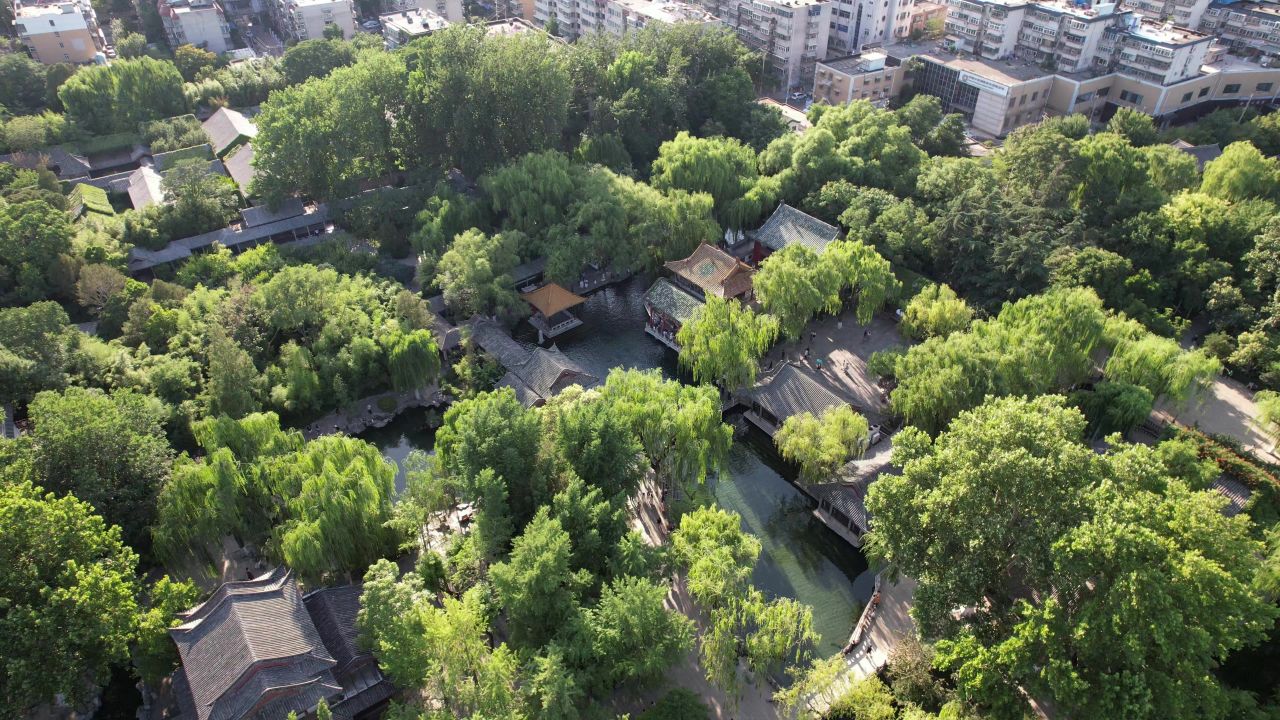 山东济南趵突泉5A景区航拍 