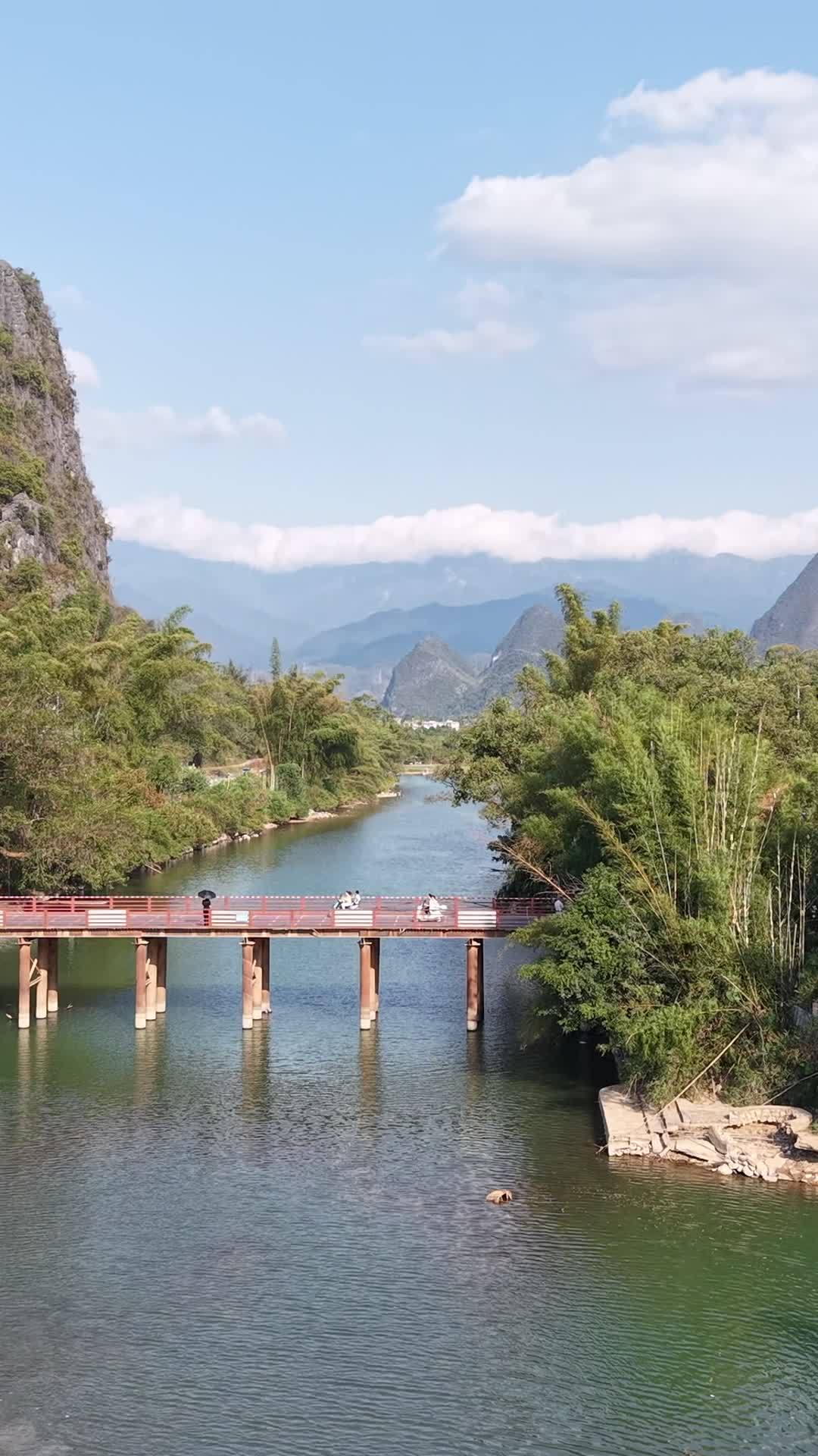 山水间的宁静时光