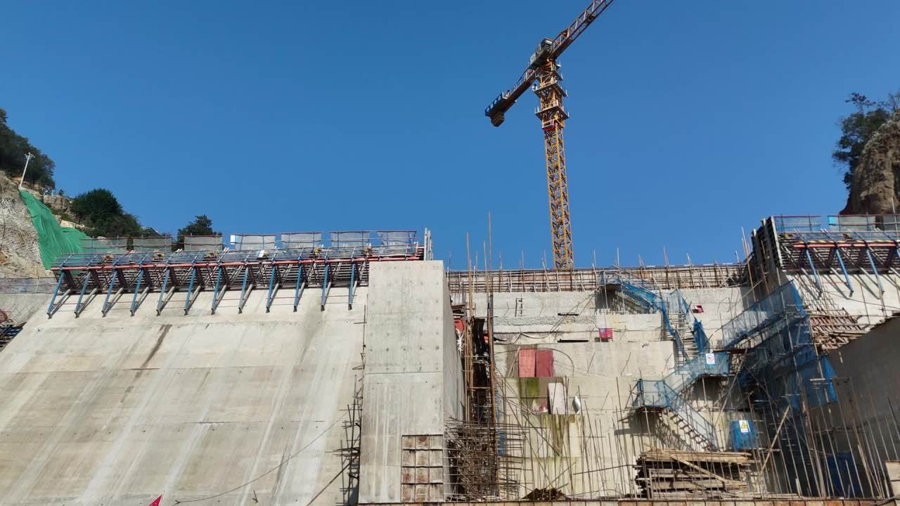 建筑工地施工场景