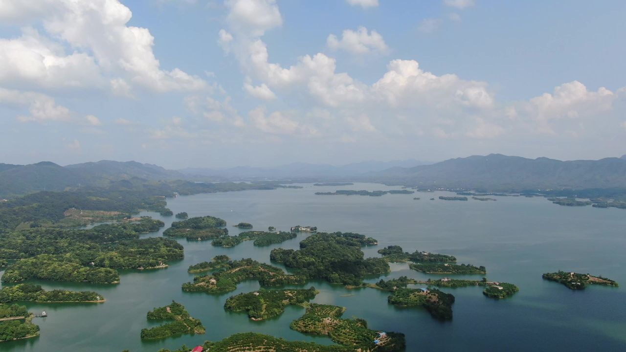 祖国大好河山湖北赤壁陆水湖航拍  