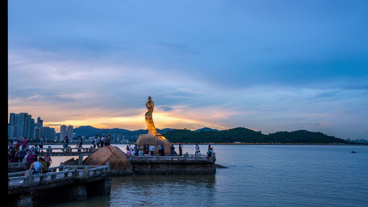珠海渔女傍晚及晚霞 