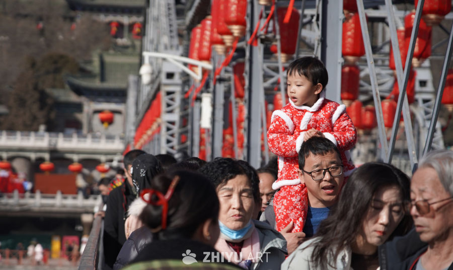 兰州黄河市集春节氛围浓厚 14
