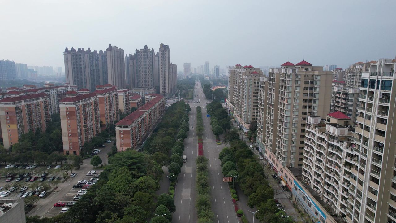 广西钦州城市高楼建筑交通航拍