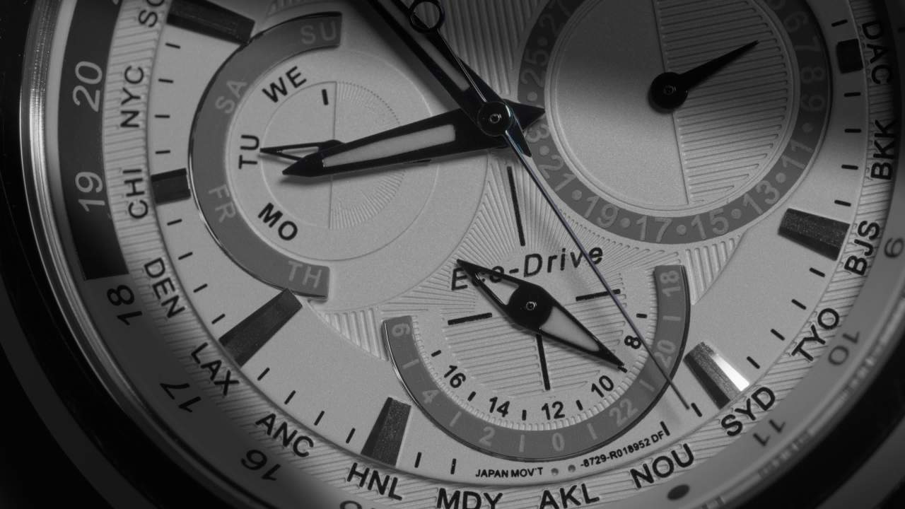 机械手表石英时钟表盘指针时间流逝争分夺秒 44