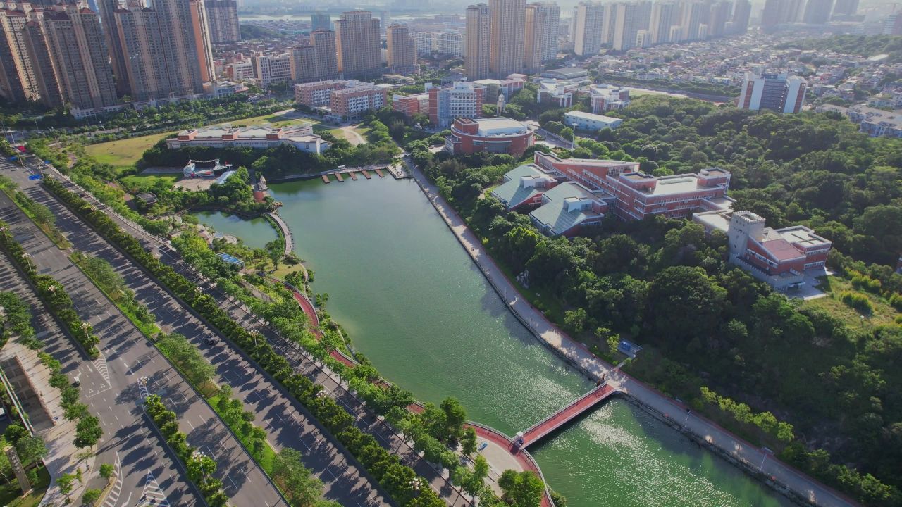 航拍泉州师范学院