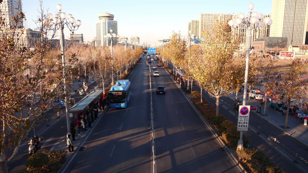 德州中心广场街道延时