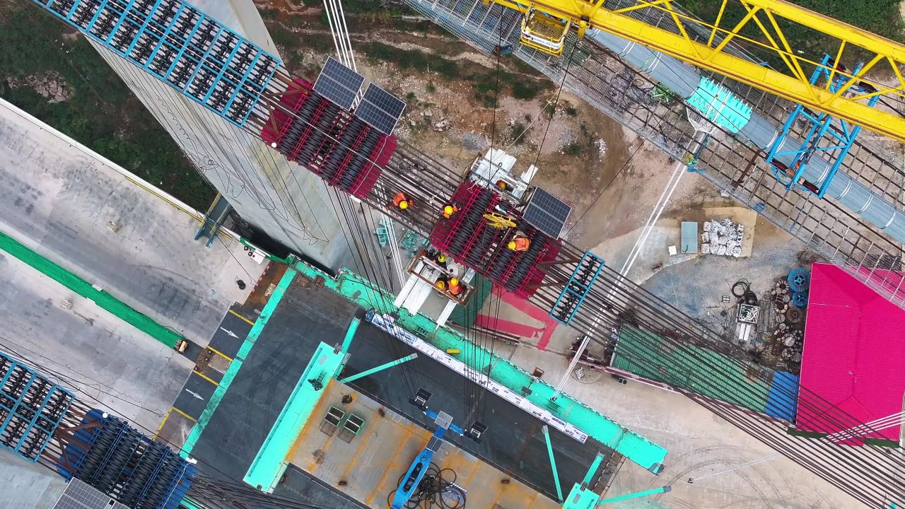 4k贵州花江峡谷大桥建设航拍