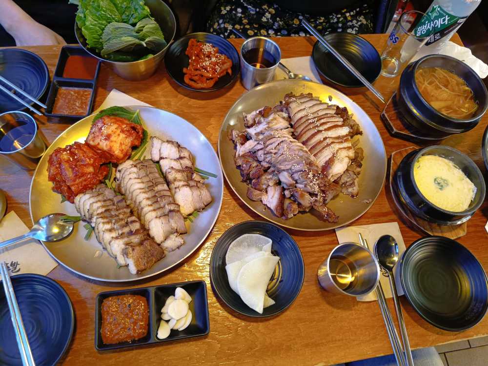 韩餐卤五花肉，猪肘套餐