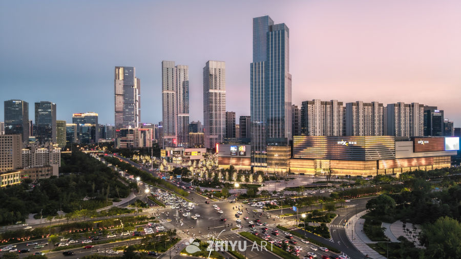 都市夜景：繁华与现代的交织