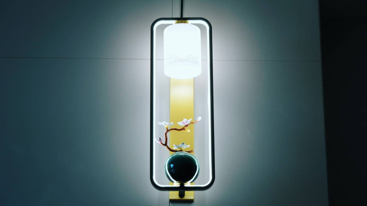 现代壁灯装饰特写