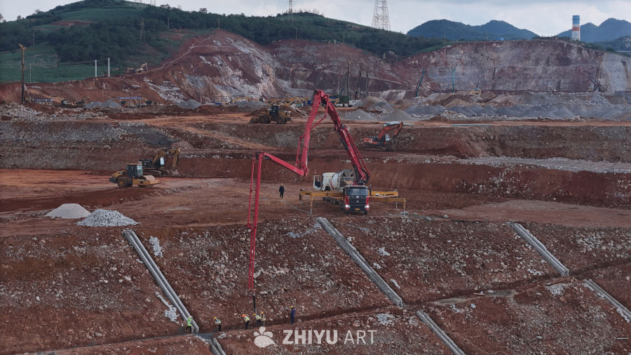 繁忙的建筑工地