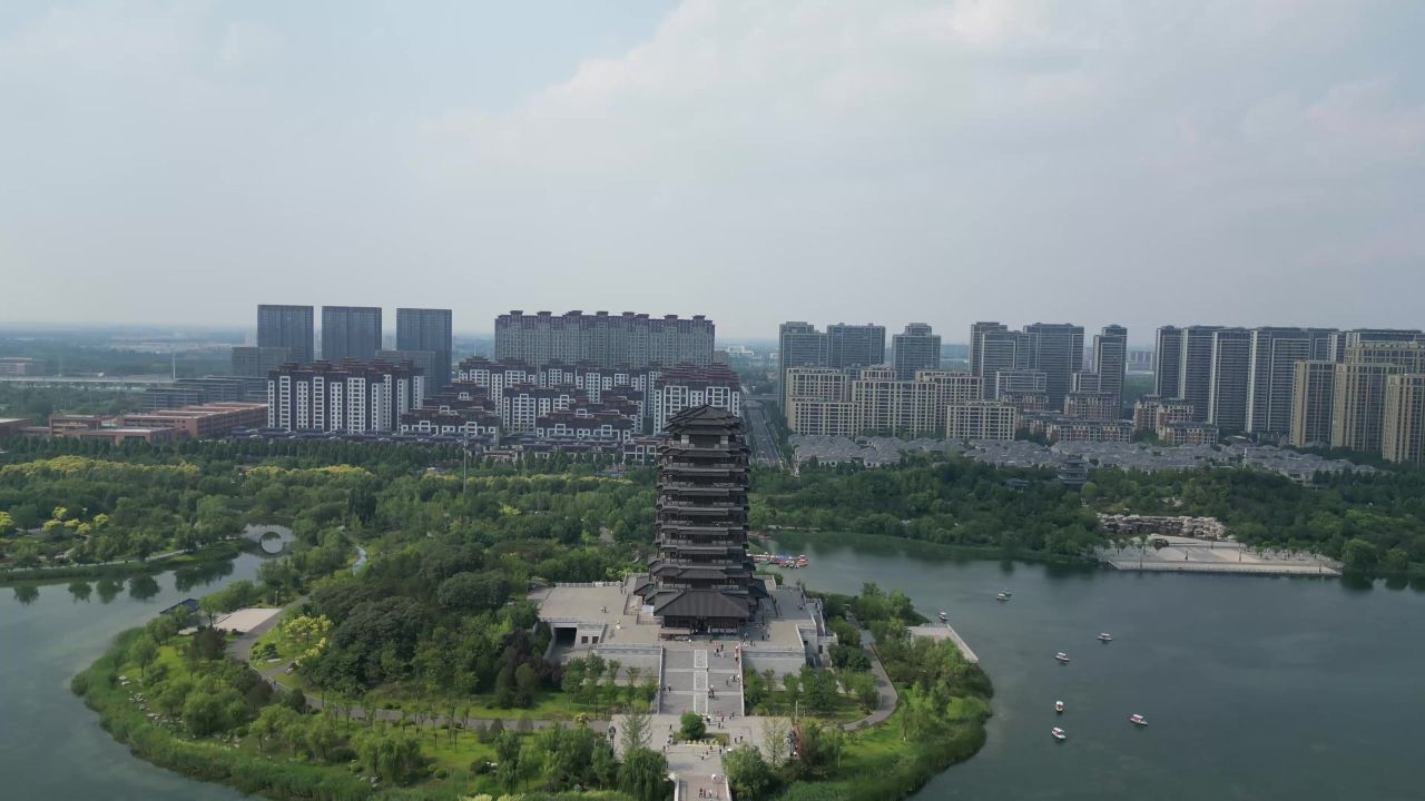 航拍山东淄博齐盛湖公园海岱楼