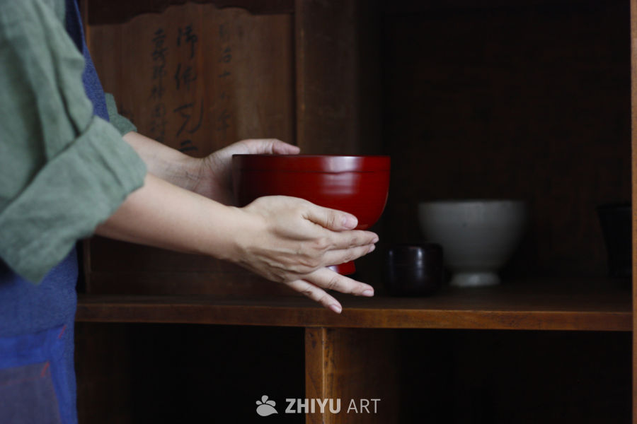静谧的红碗时光
