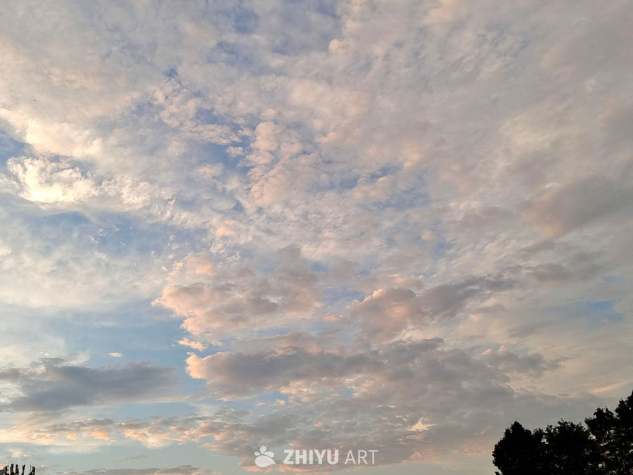 夕阳下的天空