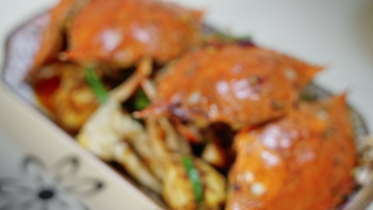 做熟的梭子蟹美食视频