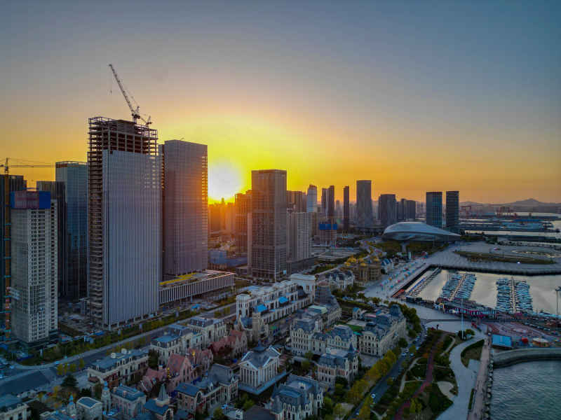 日落时大连东港