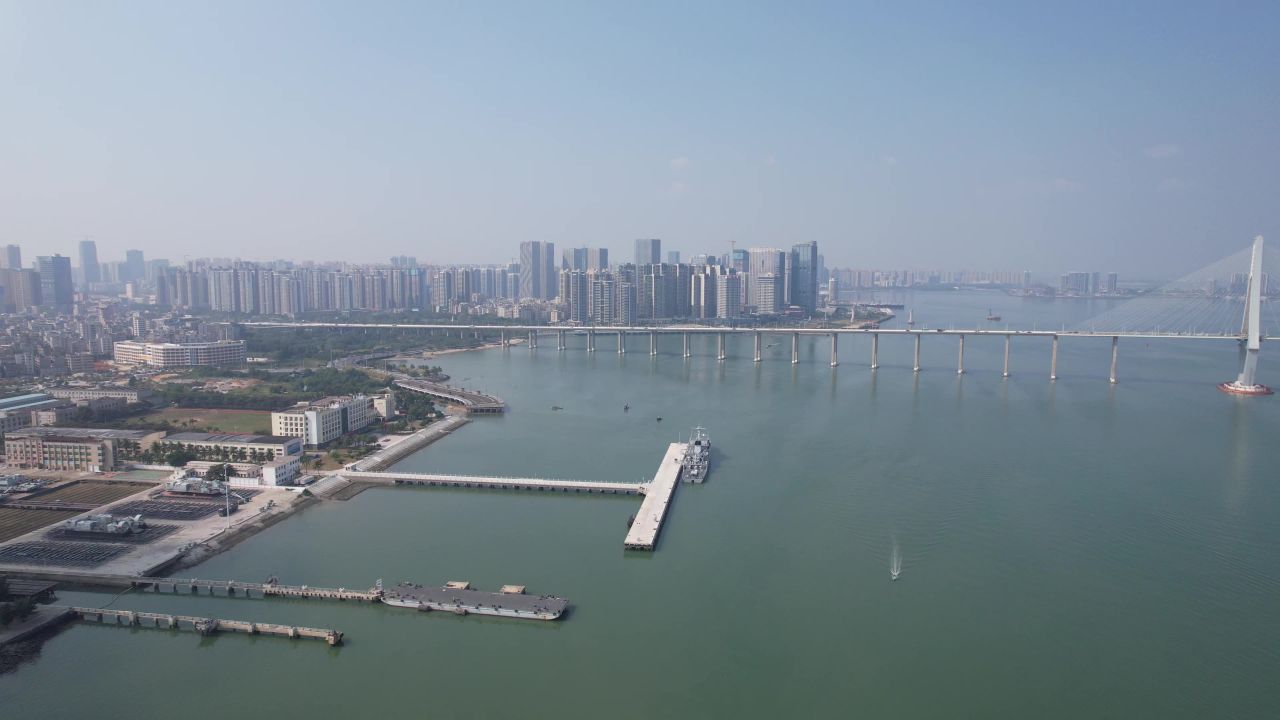 广东湛江城市风光航拍 