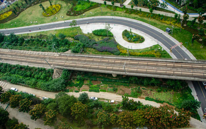 铁路 道路