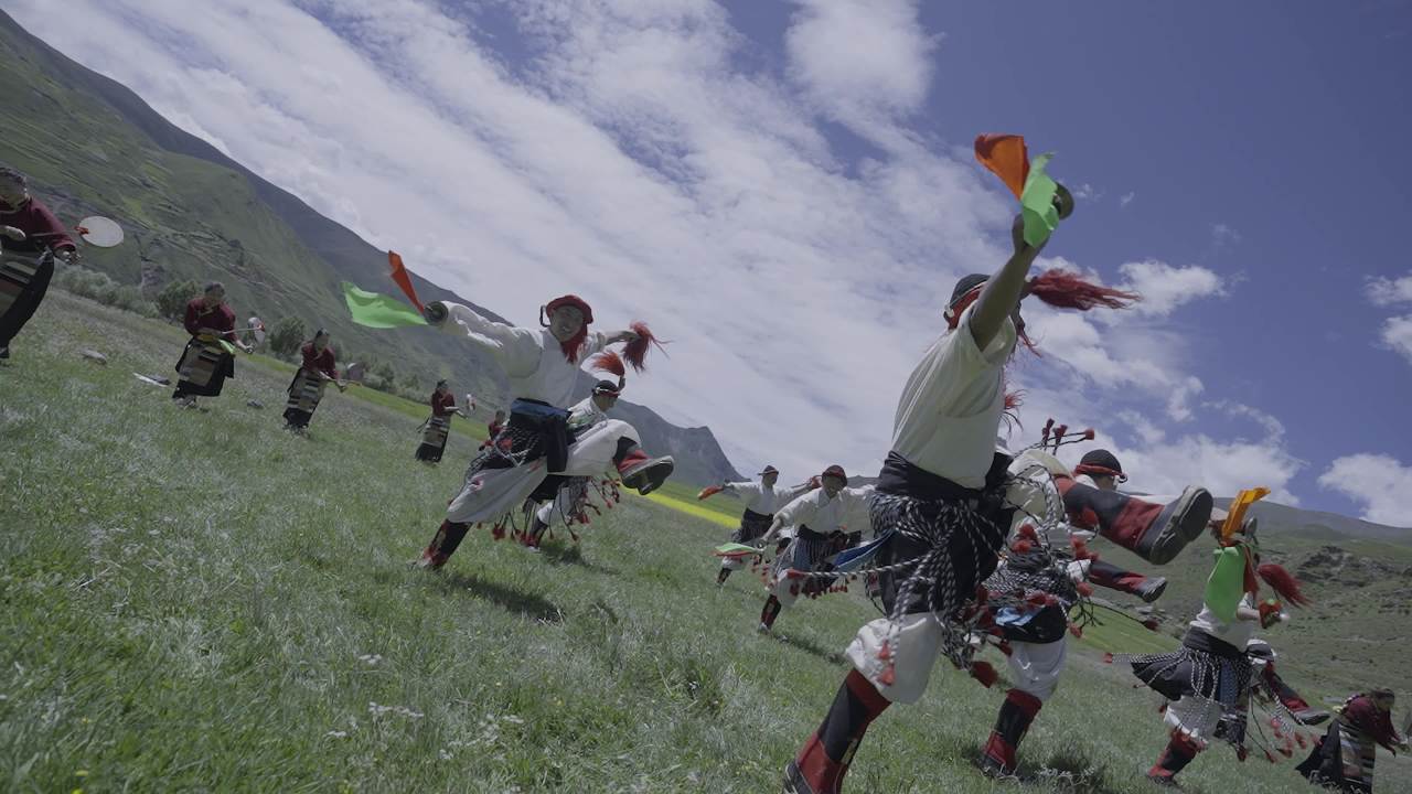 高原草地民族舞蹈