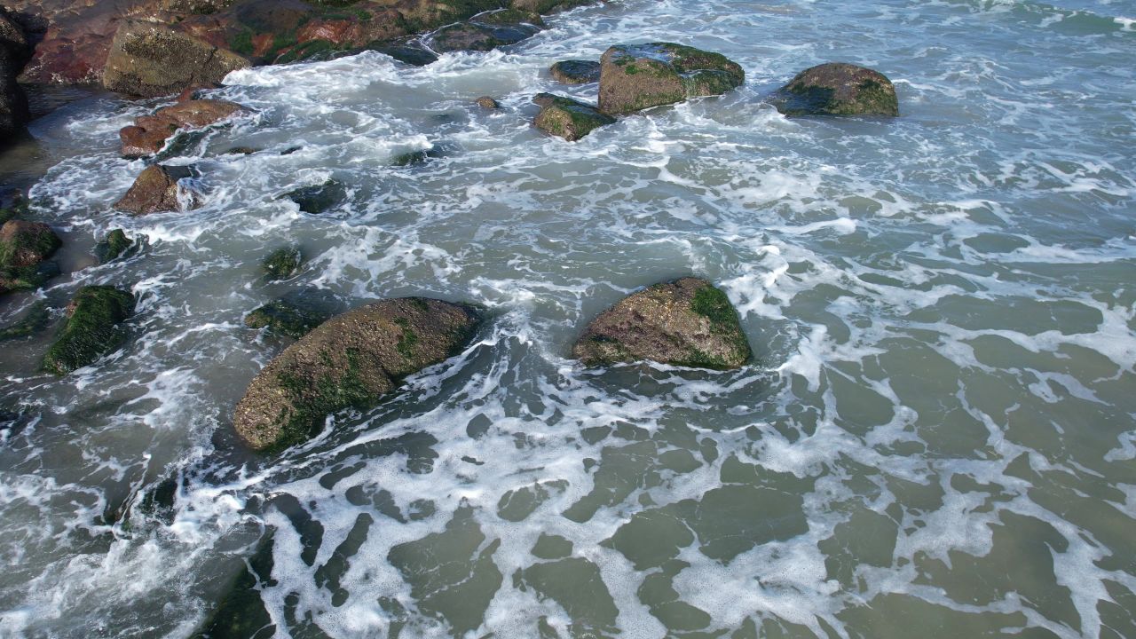 波涛汹涌的大海航拍 17