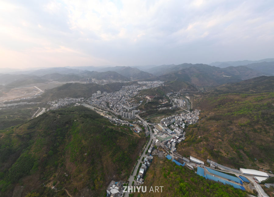 西林县