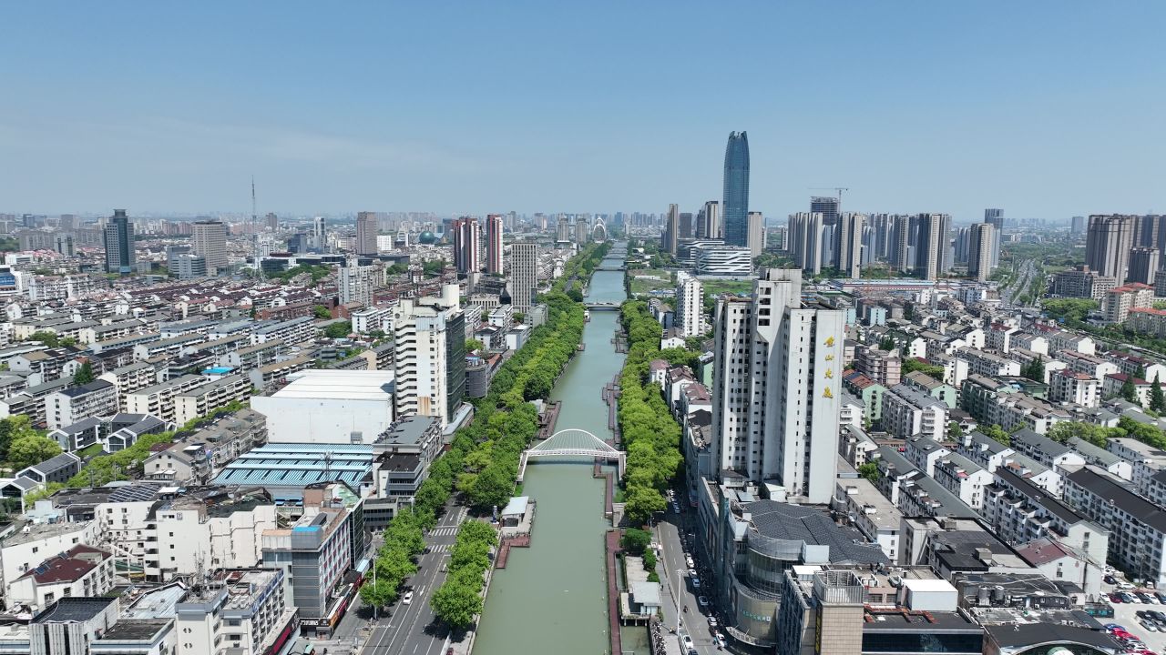 4K航拍昆山老城区城市风光大景 1