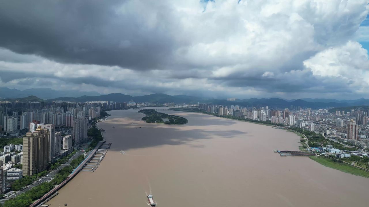 航拍温州江心屿瓯江风光