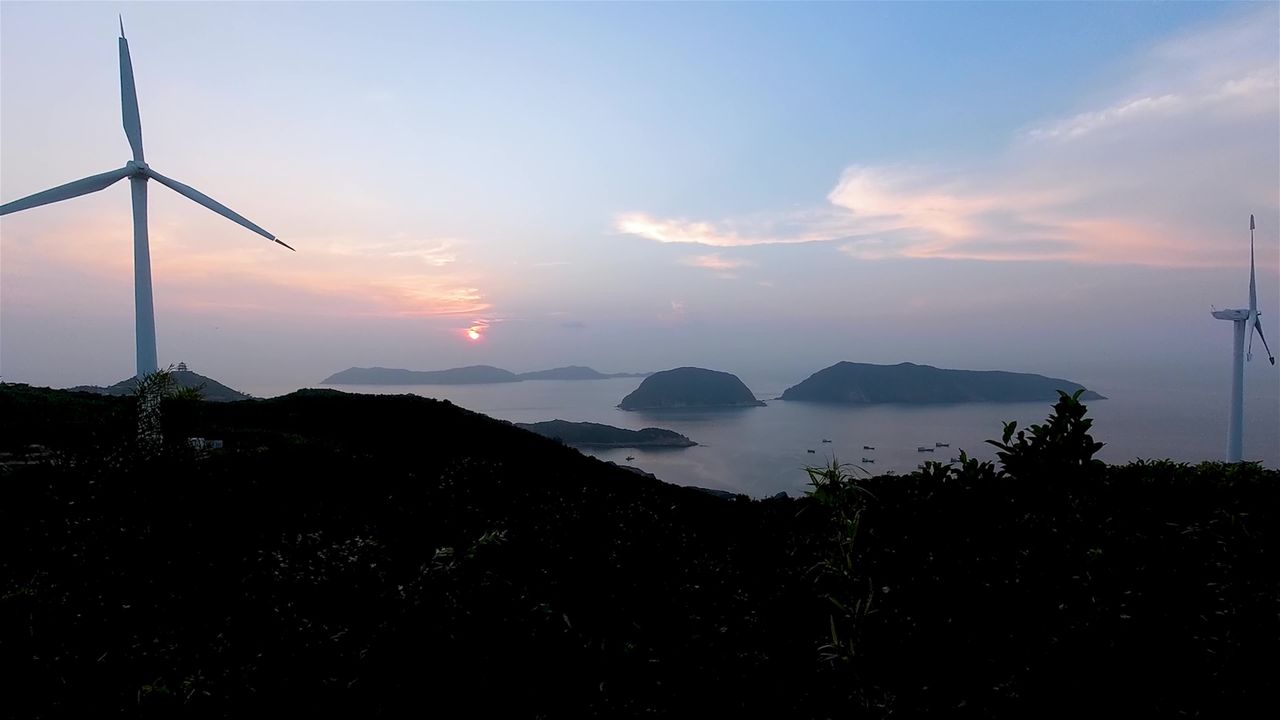 太阳落到2列岛后边了