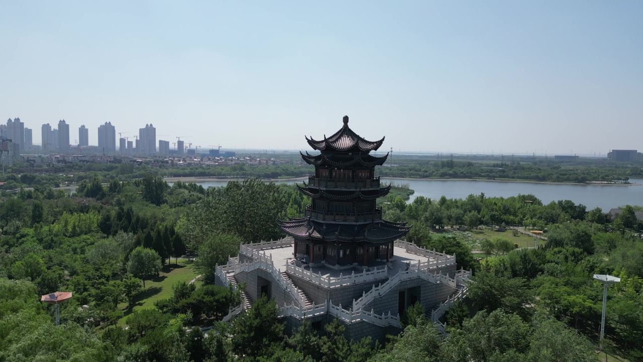 航拍山东东营清风湖公园多宝塔
