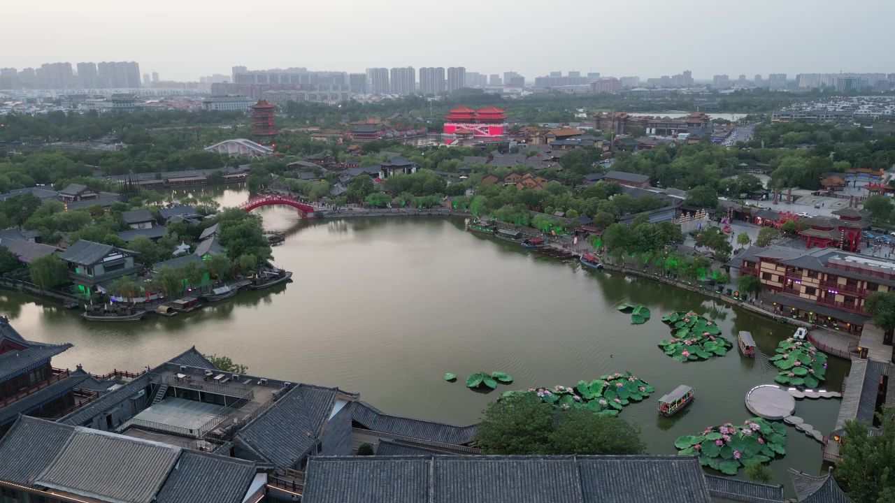 航拍开封清明上河园夜幕灯光