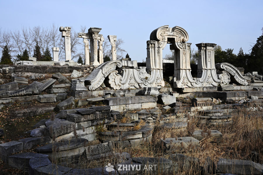 圆明园遗址的沧桑之美