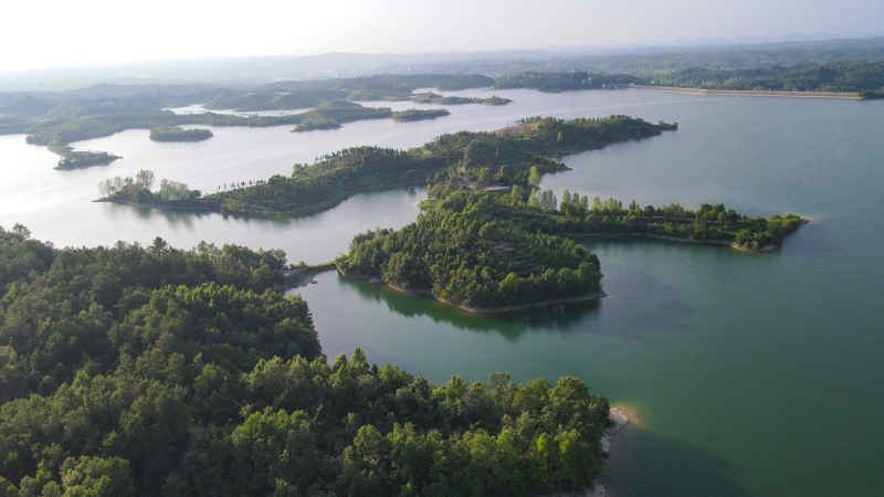 航拍湖北随州琵琶湖风景区