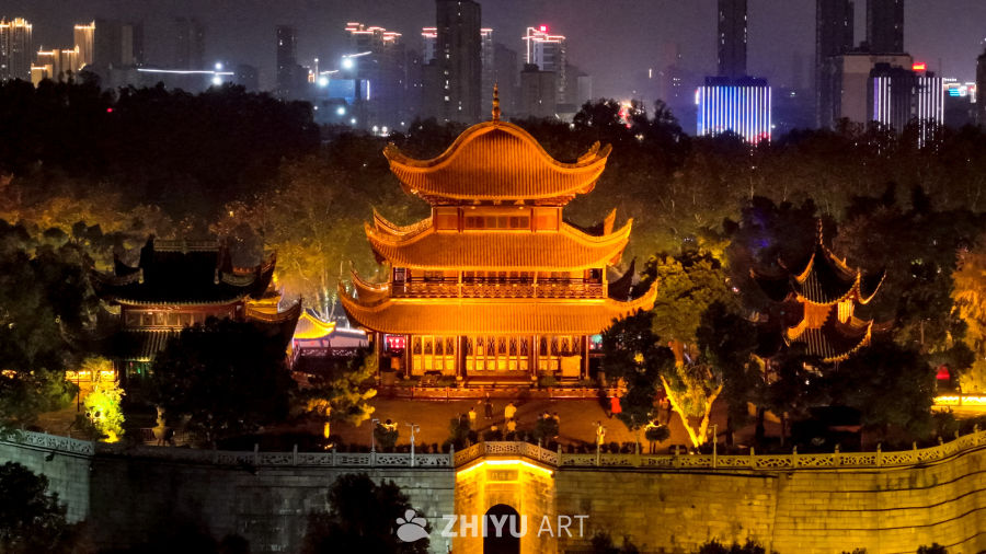 灯火辉煌的古建筑夜景