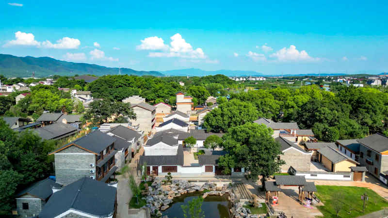 江西吉安城市风光旅游景区航拍图