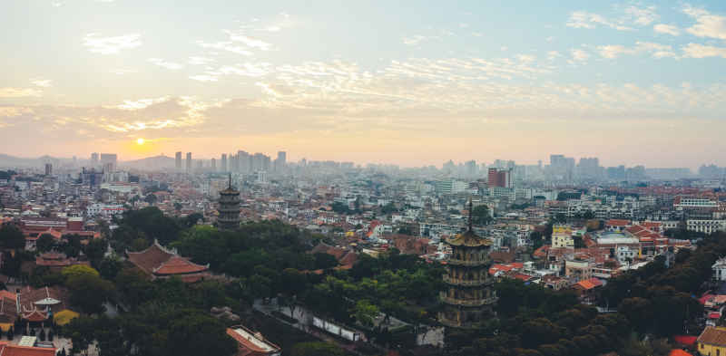 航拍福建泉州古城区建筑风光 33