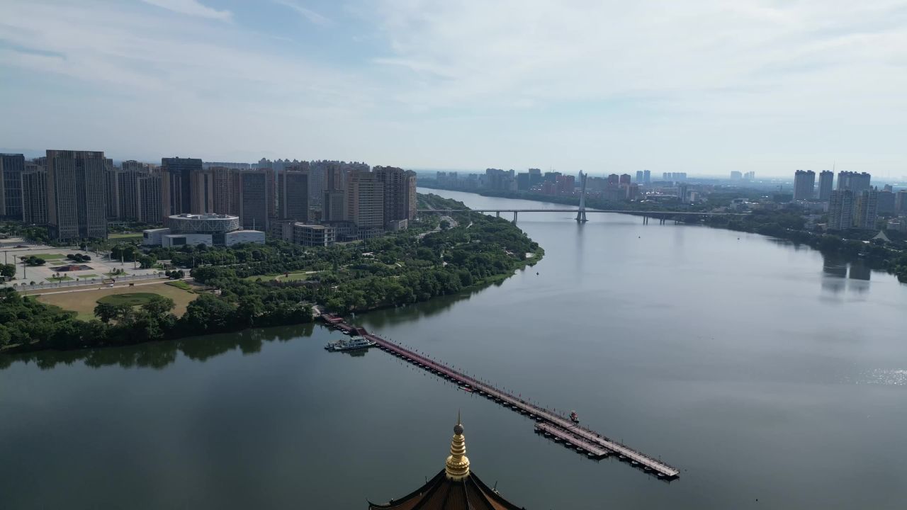  航拍江西鹰潭公园北极阁
